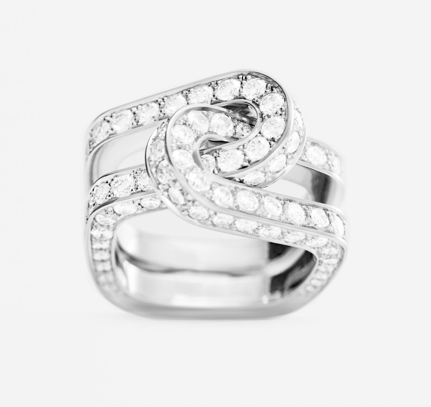Maillon dinh van white gold and diamond ring.